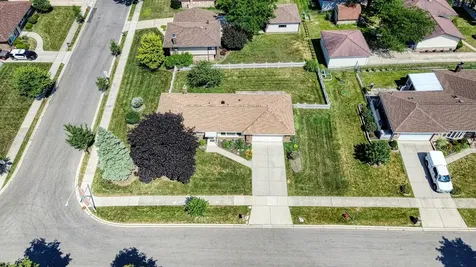 497 Julie Drive Schaumburg IL 60193