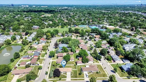 497 Julie Drive Schaumburg IL 60193