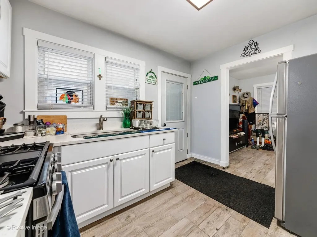 6921 West Higgins Avenue Chicago IL 60656