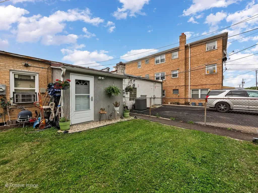 6921 West Higgins Avenue Chicago IL 60656