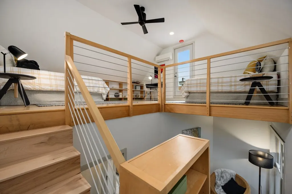 2147 North Claremont Avenue Chicago IL 60647