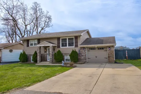 5125 West Margaret Street Monee IL 60449