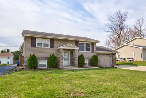 5125 West Margaret Street Monee IL 60449