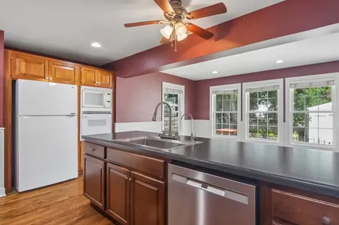409 Hubbard Avenue Elgin IL 60123
