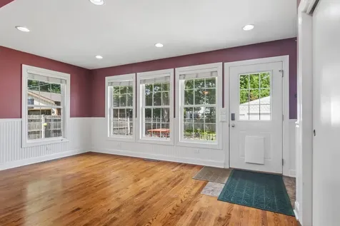 409 Hubbard Avenue Elgin IL 60123