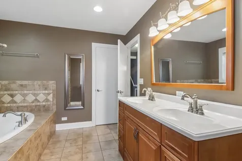 409 Hubbard Avenue Elgin IL 60123