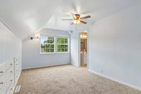 409 Hubbard Avenue Elgin IL 60123