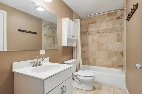 409 Hubbard Avenue Elgin IL 60123