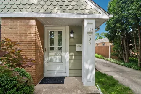 409 Hubbard Avenue Elgin IL 60123