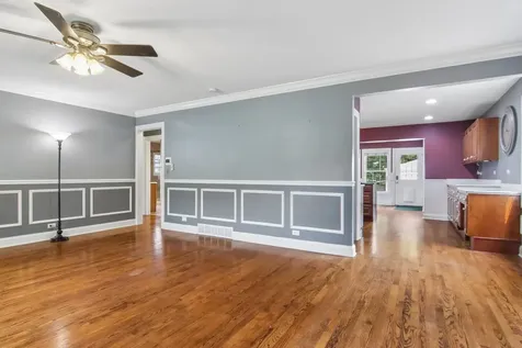 409 Hubbard Avenue Elgin IL 60123