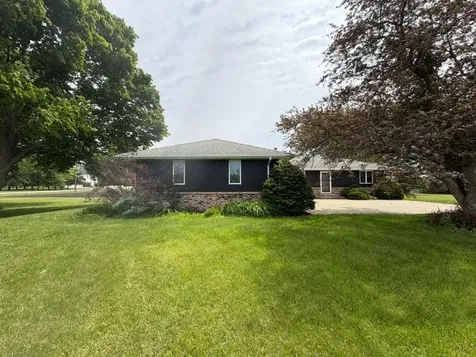 1698 East 950th Road Tonica IL 61370