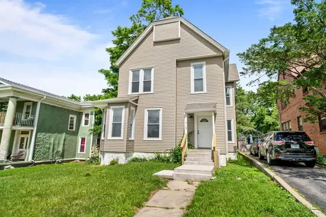 712 North Court Street Rockford IL 61103