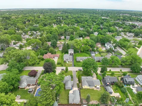 624 North Lincoln Avenue Geneva IL 60134