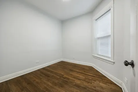 5439 South Indiana Avenue Chicago IL 60615