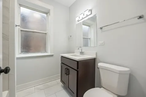 5439 South Indiana Avenue Chicago IL 60615