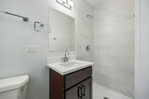 5439 South Indiana Avenue Chicago IL 60615