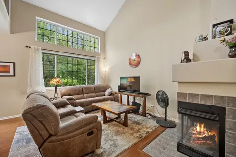 516 King Avenue East Dundee IL 60118