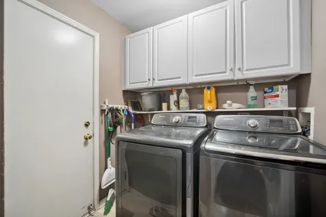 516 King Avenue East Dundee IL 60118