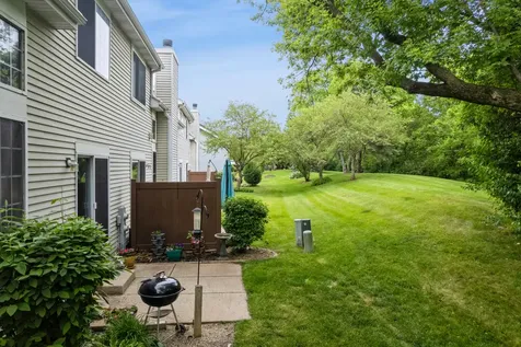516 King Avenue East Dundee IL 60118