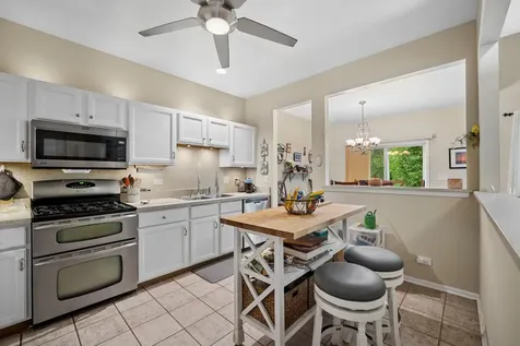 516 King Avenue East Dundee IL 60118