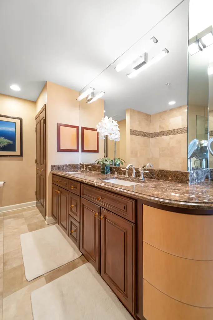 100 East 14th Street Chicago IL 60605