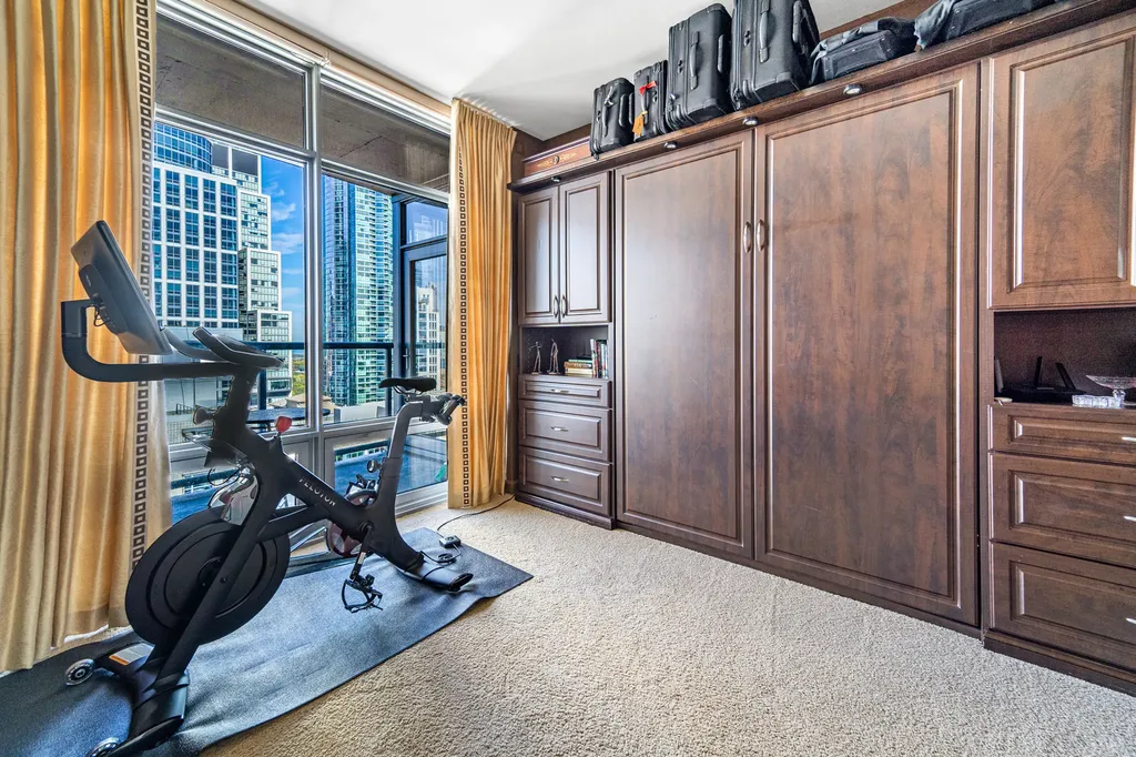 100 East 14th Street Chicago IL 60605
