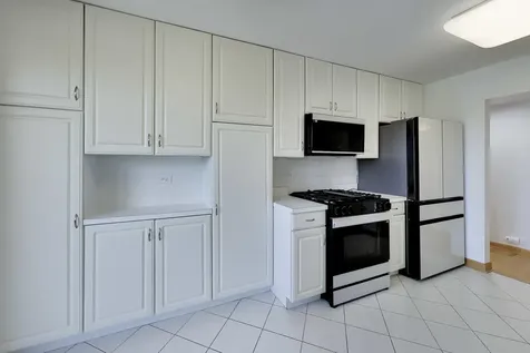6411 Lincoln Avenue Morton Grove IL 60053