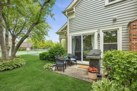 2026 North Charter Point Drive Arlington Heights IL 60004