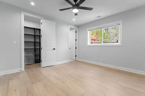 4817 South Wabash Avenue Chicago IL 60653
