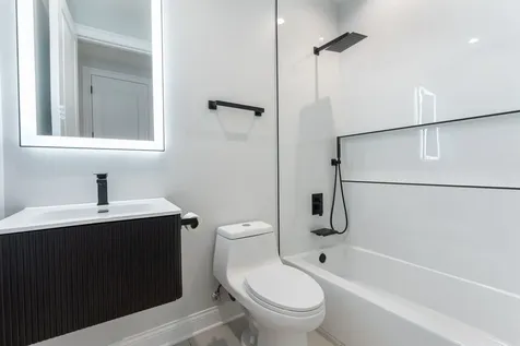 4817 South Wabash Avenue Chicago IL 60653