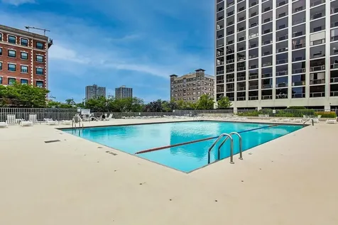 4343 North Clarendon Avenue Chicago IL 60613