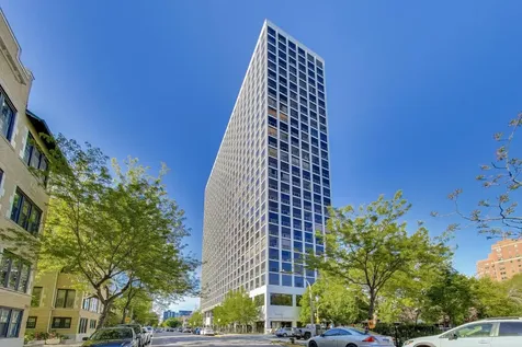 4343 North Clarendon Avenue Chicago IL 60613