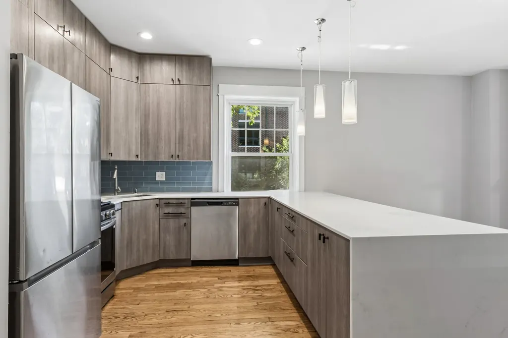 3801 North Wilton Avenue Chicago IL 60613