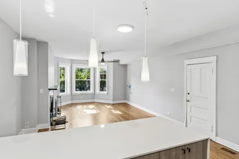3801 North Wilton Avenue Chicago IL 60613