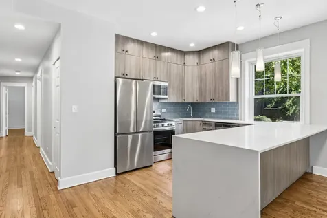 3801 North Wilton Avenue Chicago IL 60613