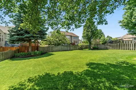 390 Bloomfield Circle E Oswego IL 60543