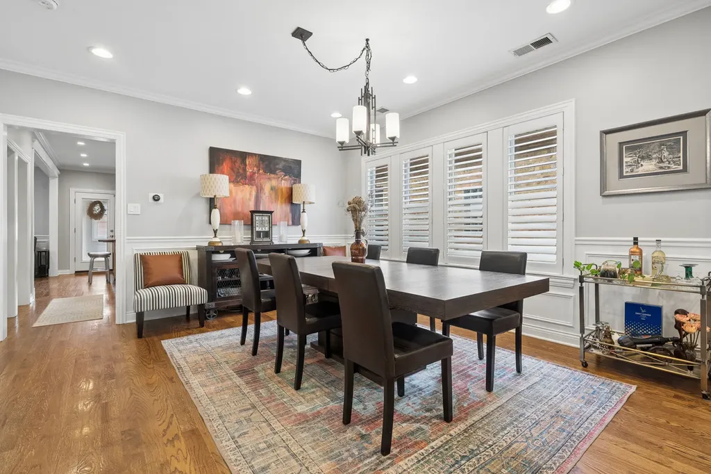 5305 West Addison Street Chicago IL 60641