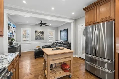 5305 West Addison Street Chicago IL 60641
