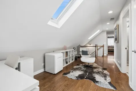 5305 West Addison Street Chicago IL 60641