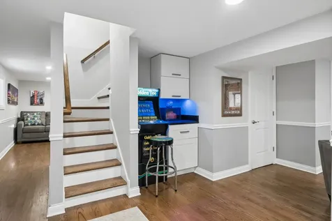 5305 West Addison Street Chicago IL 60641