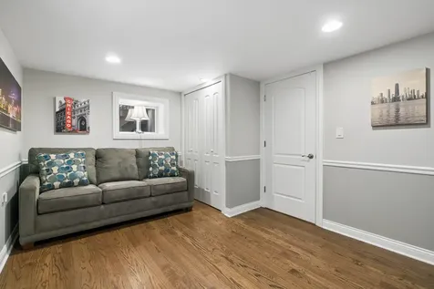 5305 West Addison Street Chicago IL 60641