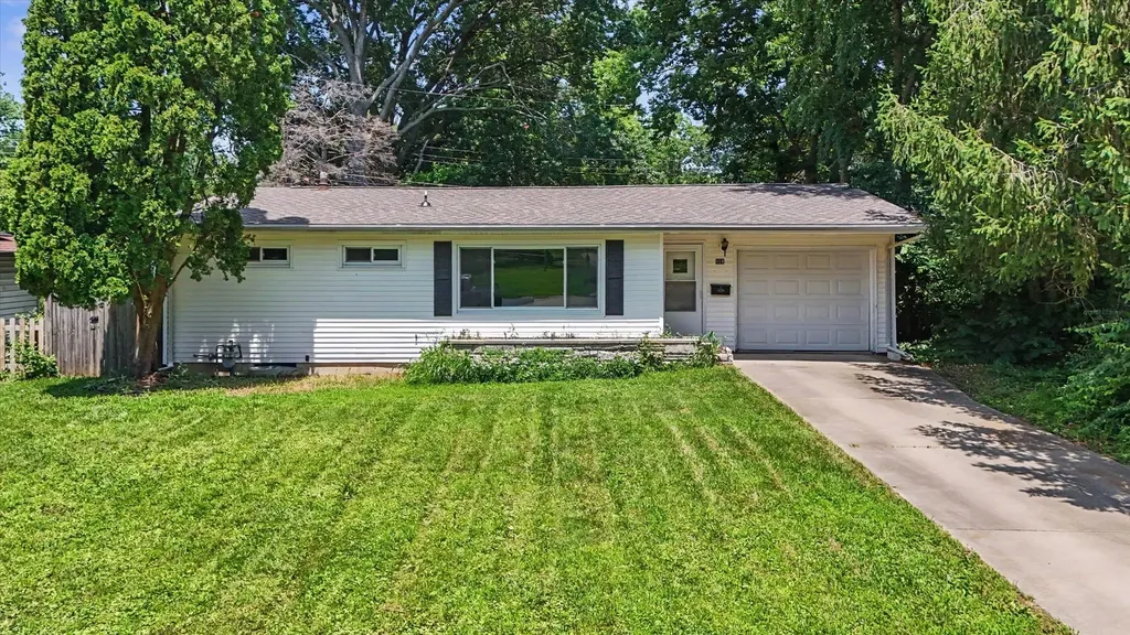 810 East Burkwood Drive Urbana IL 61801