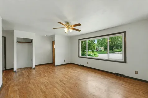 810 East Burkwood Drive Urbana IL 61801