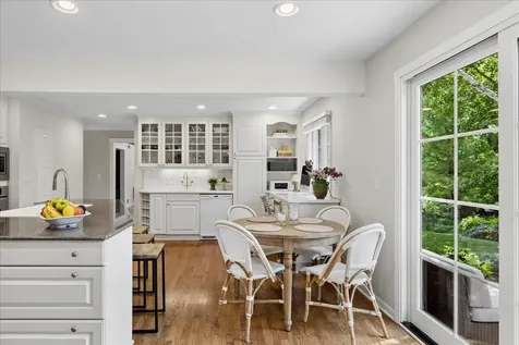 311 Hyatt Drive Libertyville IL 60048