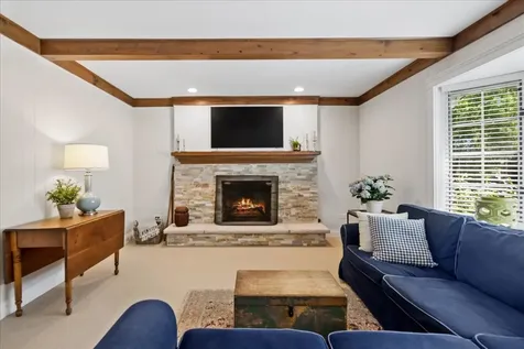 311 Hyatt Drive Libertyville IL 60048