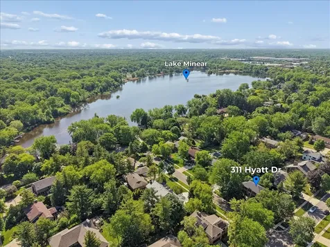 311 Hyatt Drive Libertyville IL 60048