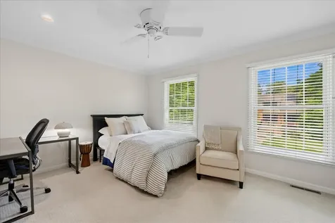 311 Hyatt Drive Libertyville IL 60048