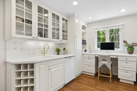 311 Hyatt Drive Libertyville IL 60048