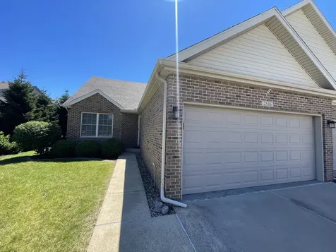 2506 Windward Boulevard Champaign IL 61821