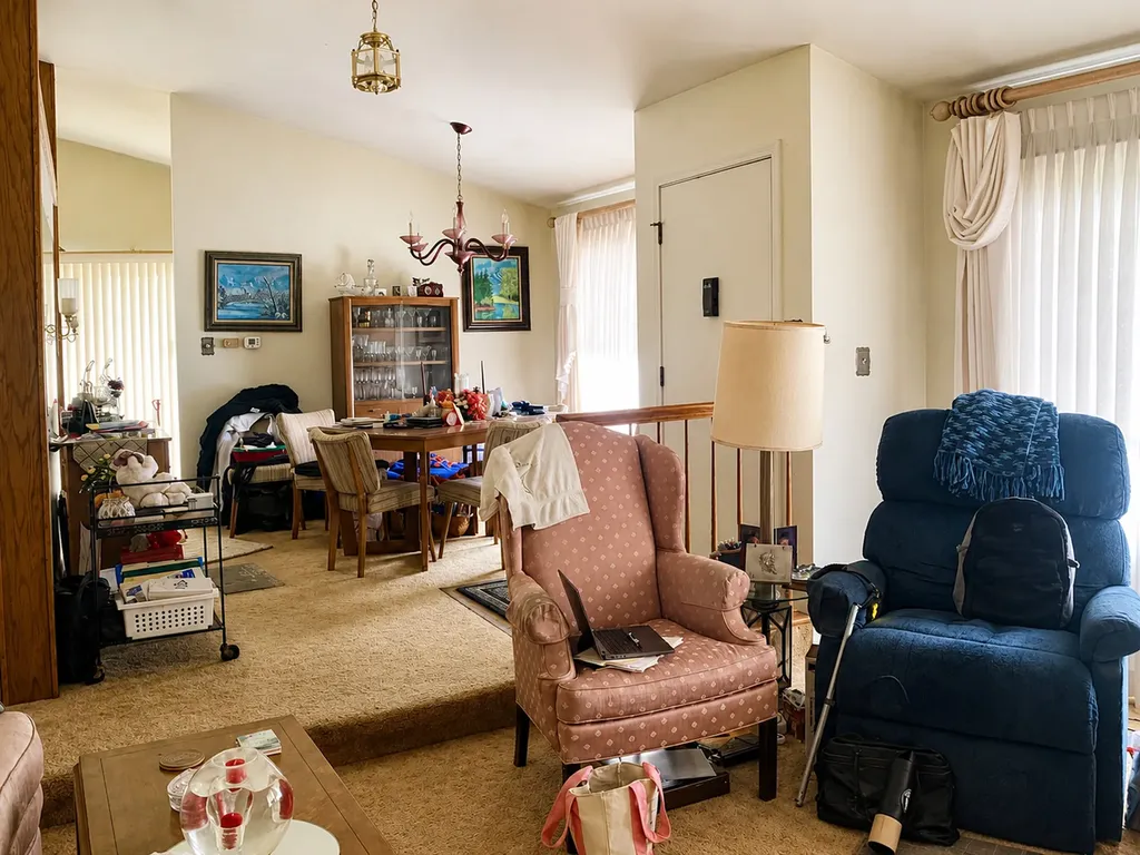 171 Cascade Drive Indian Head Park IL 60525